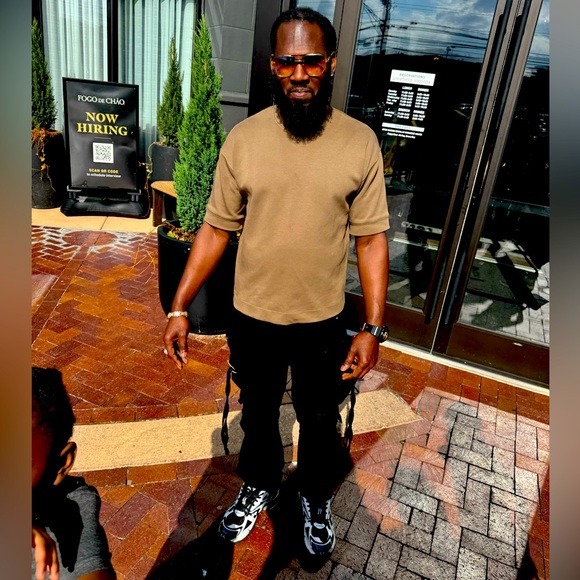 Meet your Posher, Neville - Picture 1 of 2